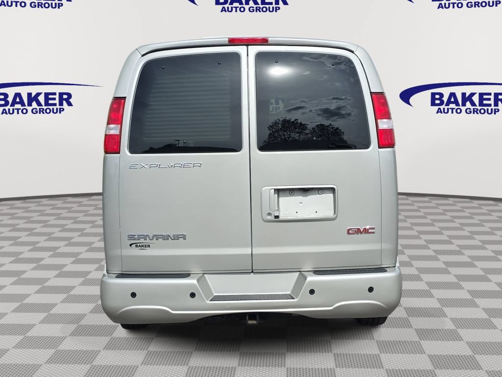 Used 2022 GMC Savana 2500 w/ Enhanced Convenience Package RWD image 6