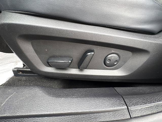 Used 2024 Mitsubishi Outlander SE AWD/4WD image 16