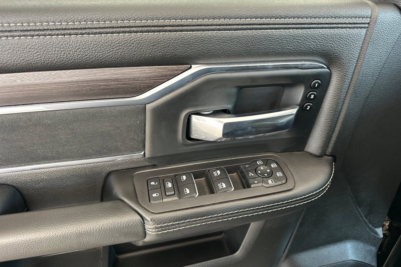 New 2026 RAM 2500 Laramie image 12