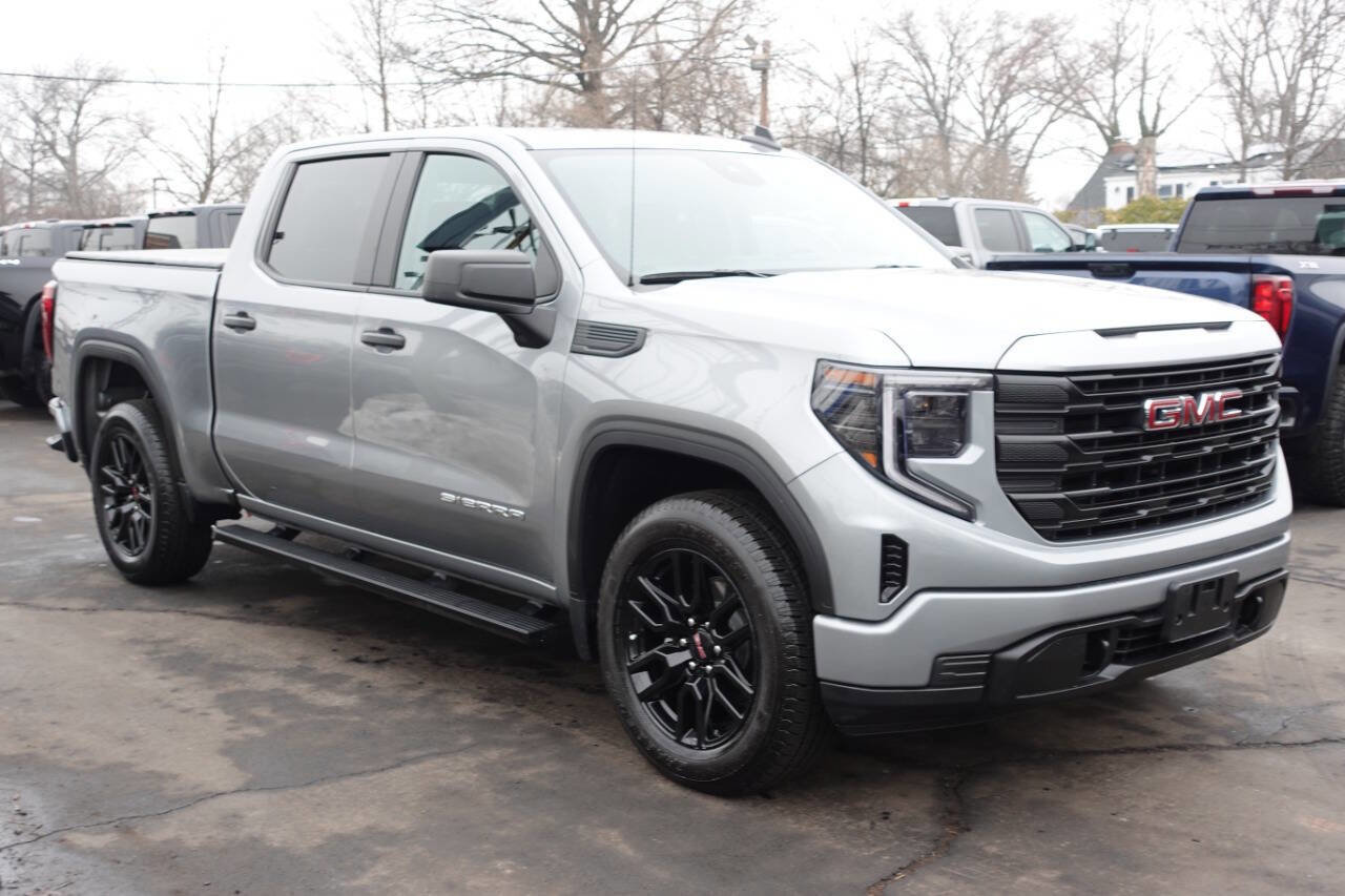 Used 2023 GMC Sierra 1500 Pro w/ Graphite Edition image 4