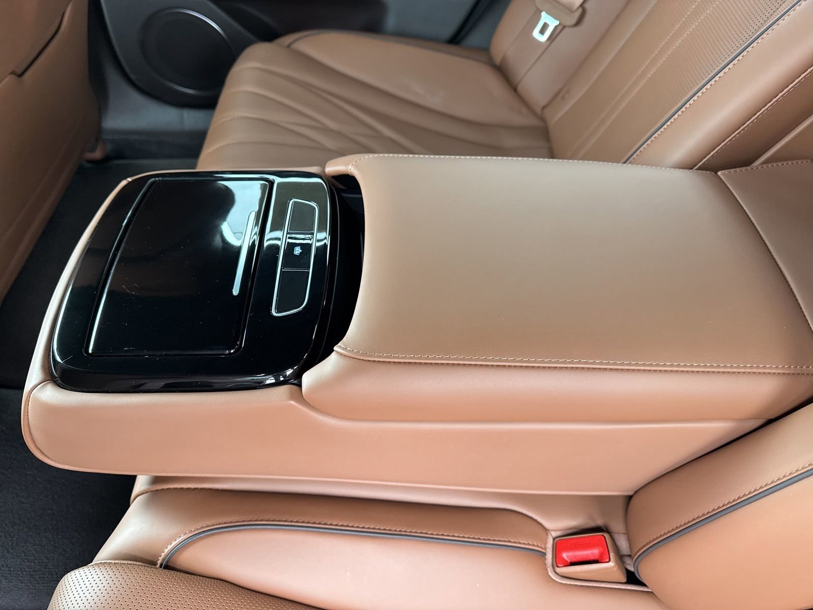 Used 2024 Genesis G80 Advanced w/ Prestige Package image 15