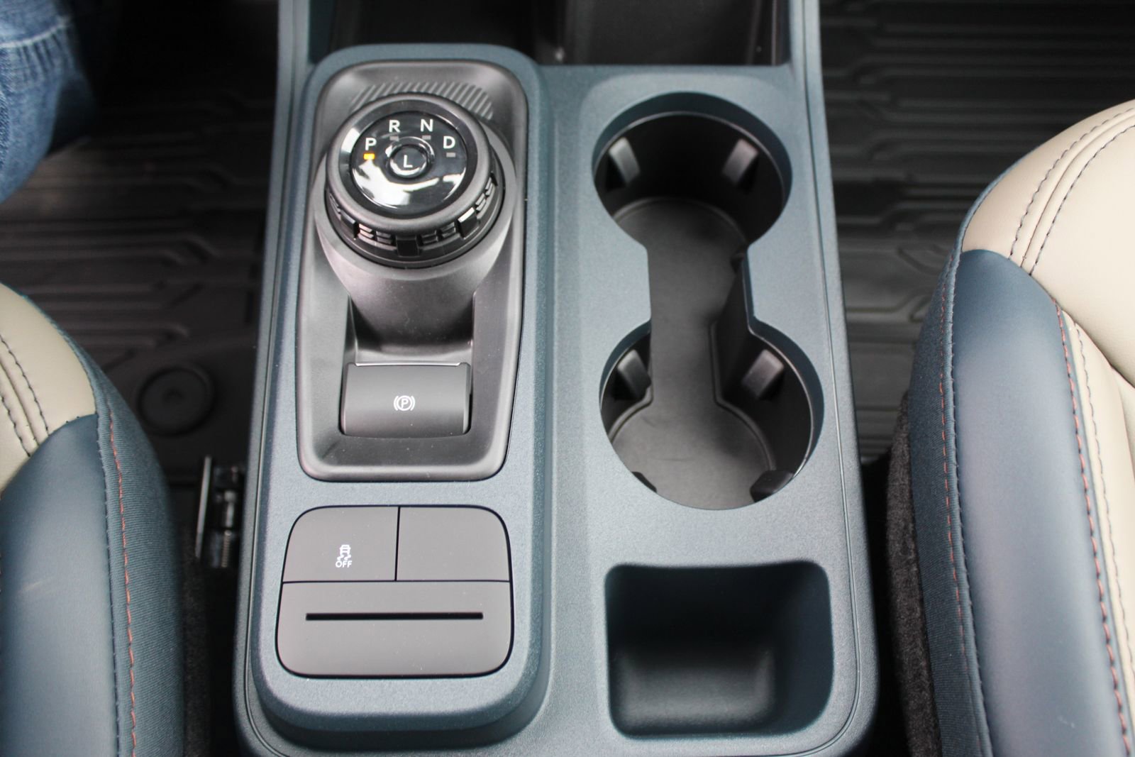 New 2026 Ford Maverick Lariat image 33