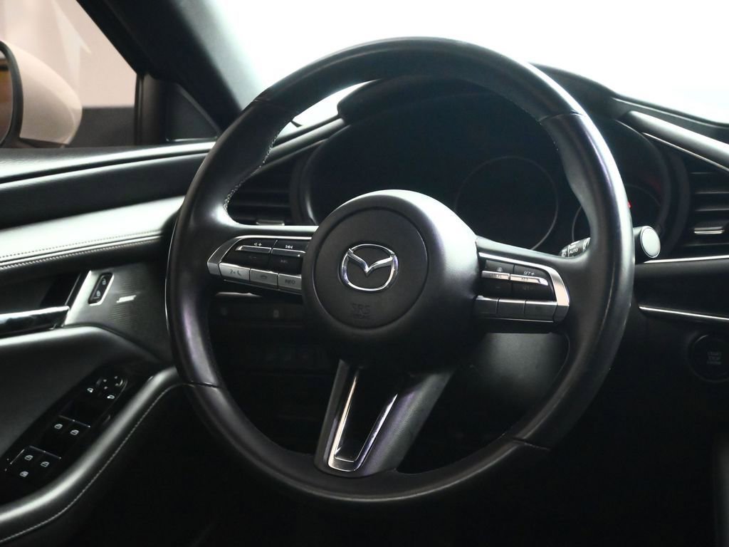 Used 2019 MAZDA MAZDA3 Hatchback w/ Preferred Package image 39