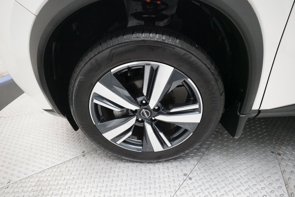 Used 2023 Nissan Rogue SL image 27