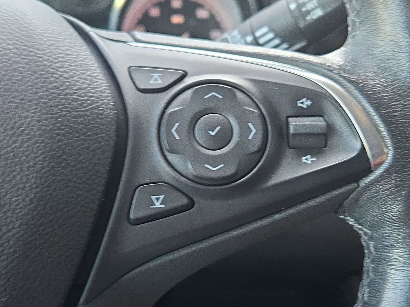 Used 2019 Buick Envision Essence image 13