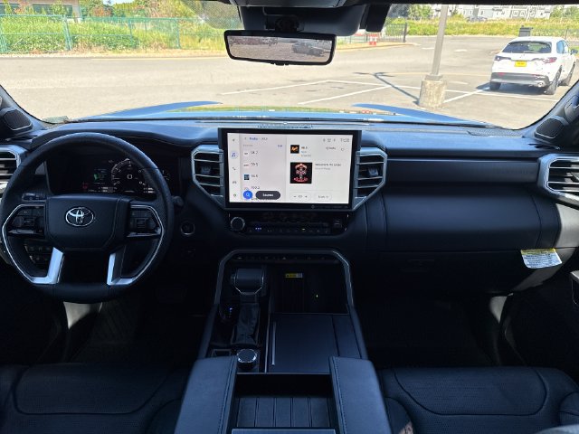 Used 2023 Toyota Tundra Platinum AWD/4WD image 13