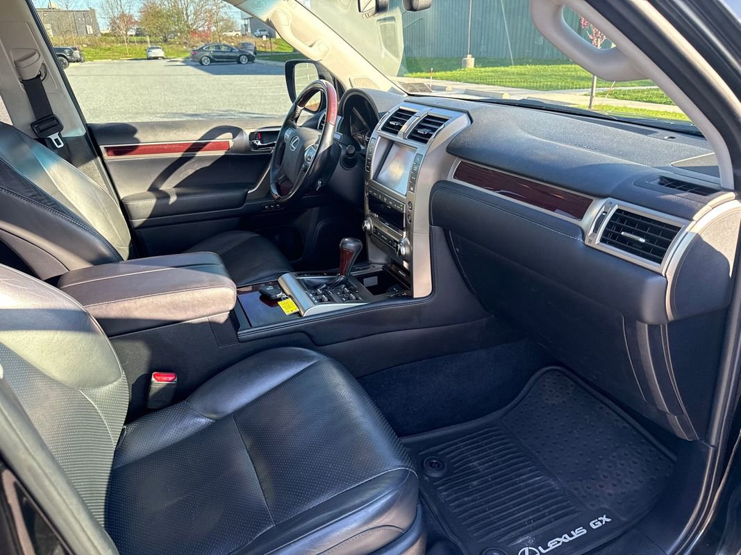Used 2019 Lexus GX 460 Luxury image 14