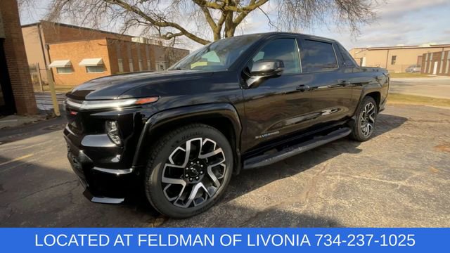 Certified 2024 Chevrolet Silverado EV RST image 4