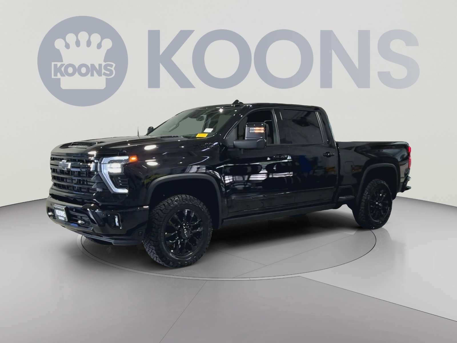 Used 2026 Chevrolet Silverado 2500 High Country w/ Midnight Edition AWD/4WD image 5