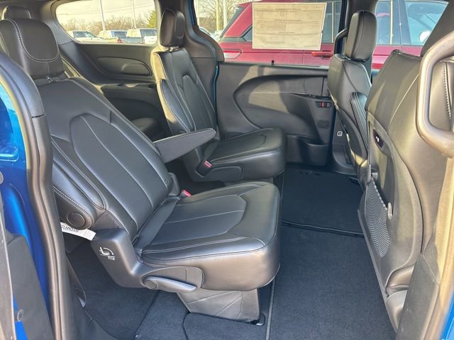 New 2026 Chrysler Pacifica Select image 22