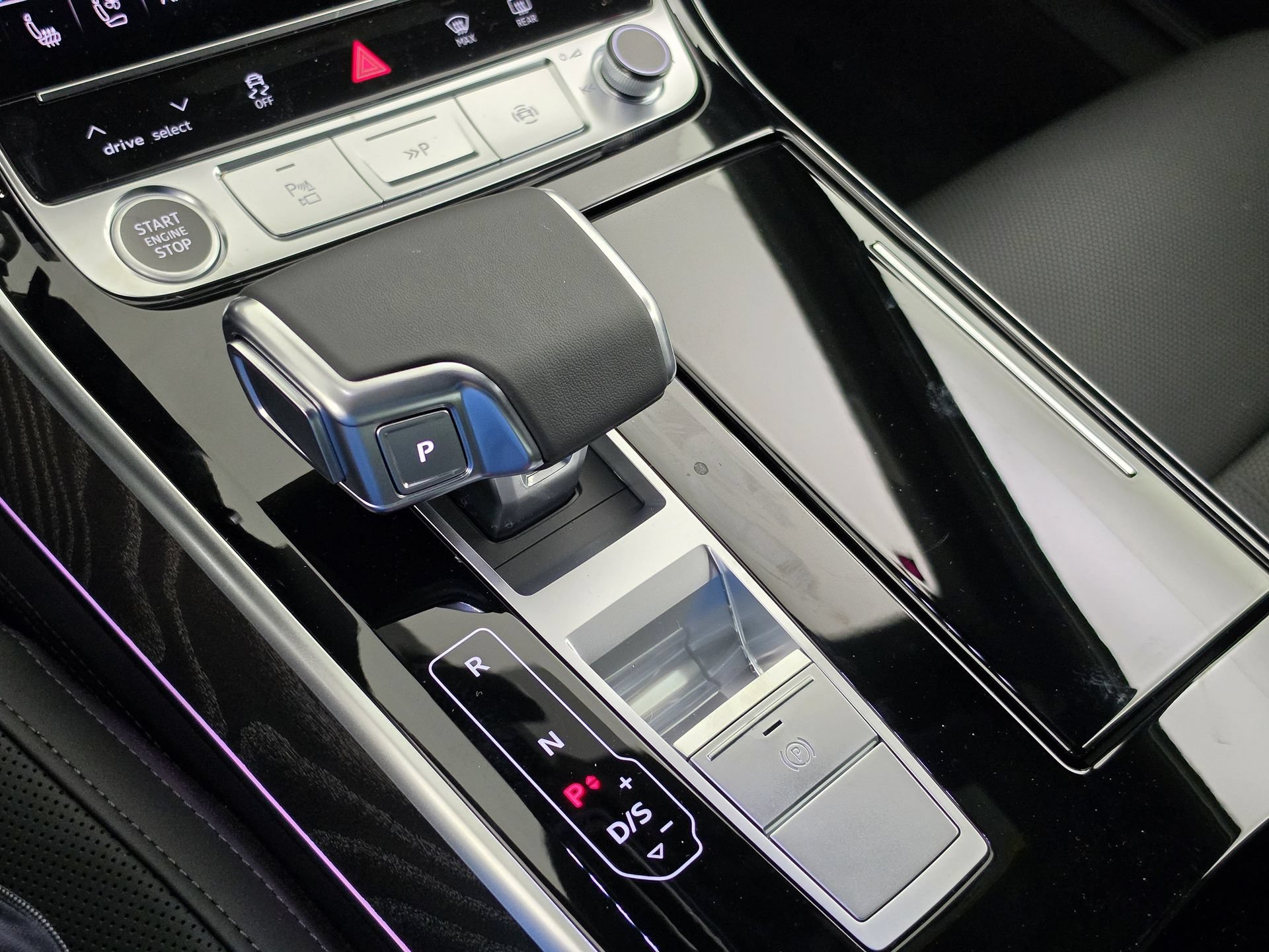 New 2026 Audi A8 L 3.0T AWD/4WD image 28