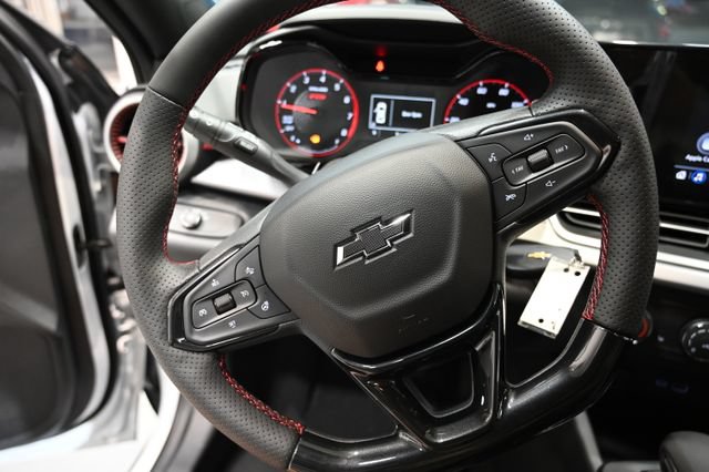 New 2026 Chevrolet Trax RS w/ Sunroof Package FWD image 23