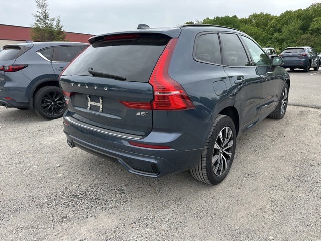 Used 2024 Volvo XC60 B5 Core w/ Protection Package Premier AWD/4WD image 5