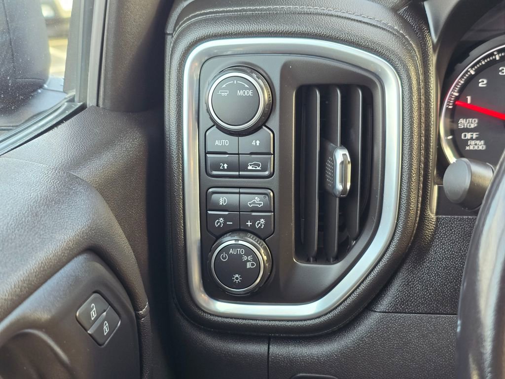 Used 2020 Chevrolet Silverado 1500 RST w/ All-Star Edition image 29