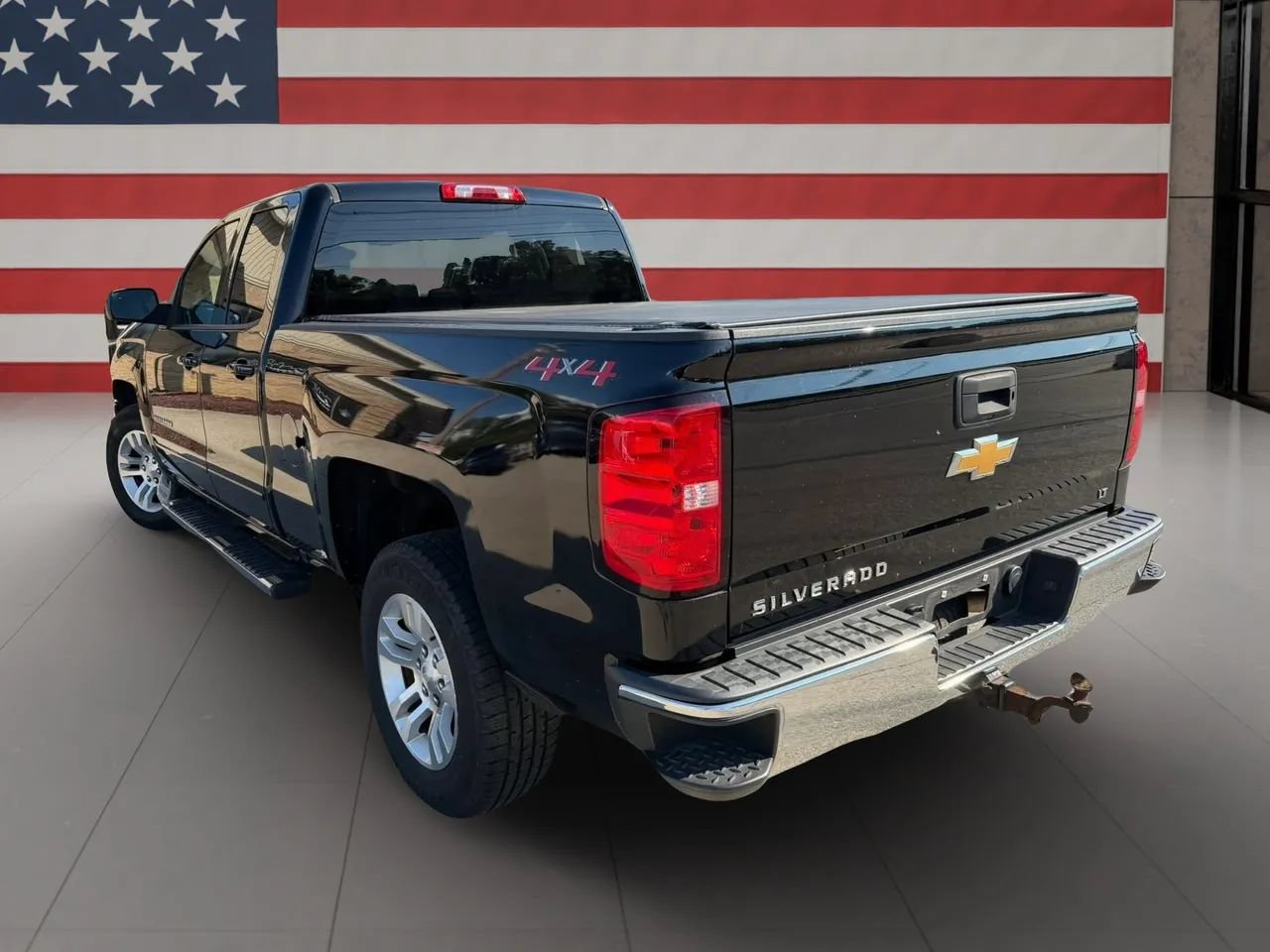 Used 2018 Chevrolet Silverado 1500 LT w/ All Star Edition AWD/4WD image 5