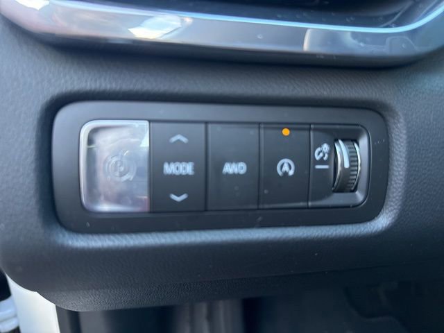 New 2026 GMC Acadia Elevation image 12