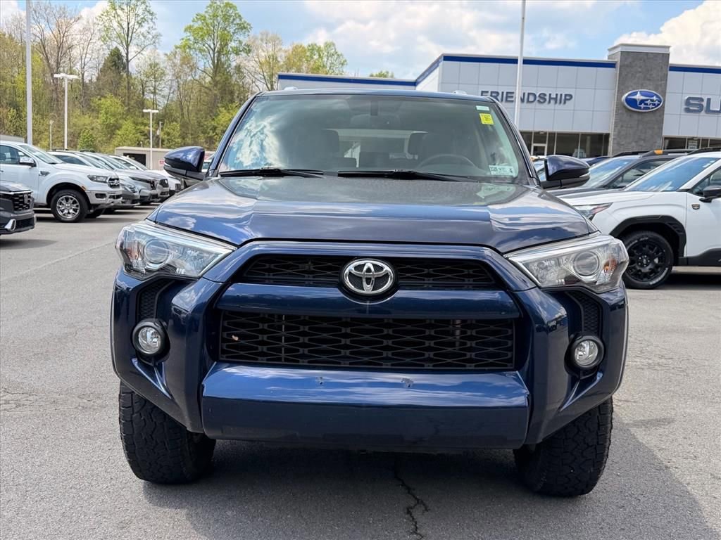 Used 2018 Toyota 4Runner SR5 Premium AWD/4WD image 18