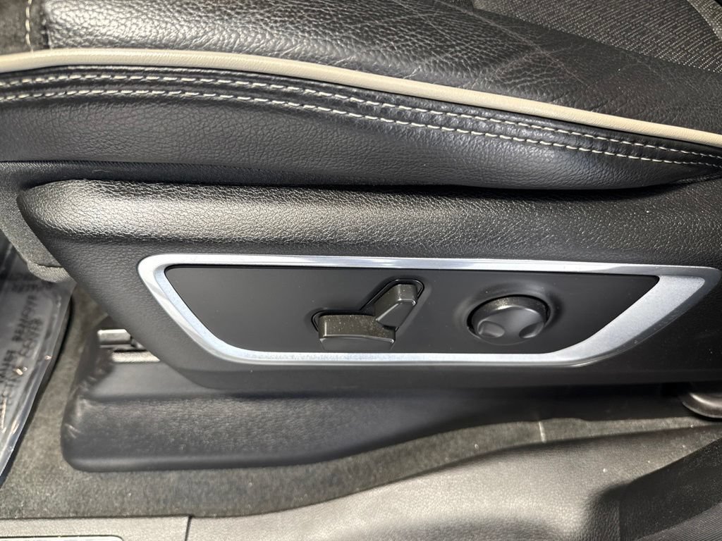 Used 2022 RAM 1500 Laramie AWD/4WD image 22