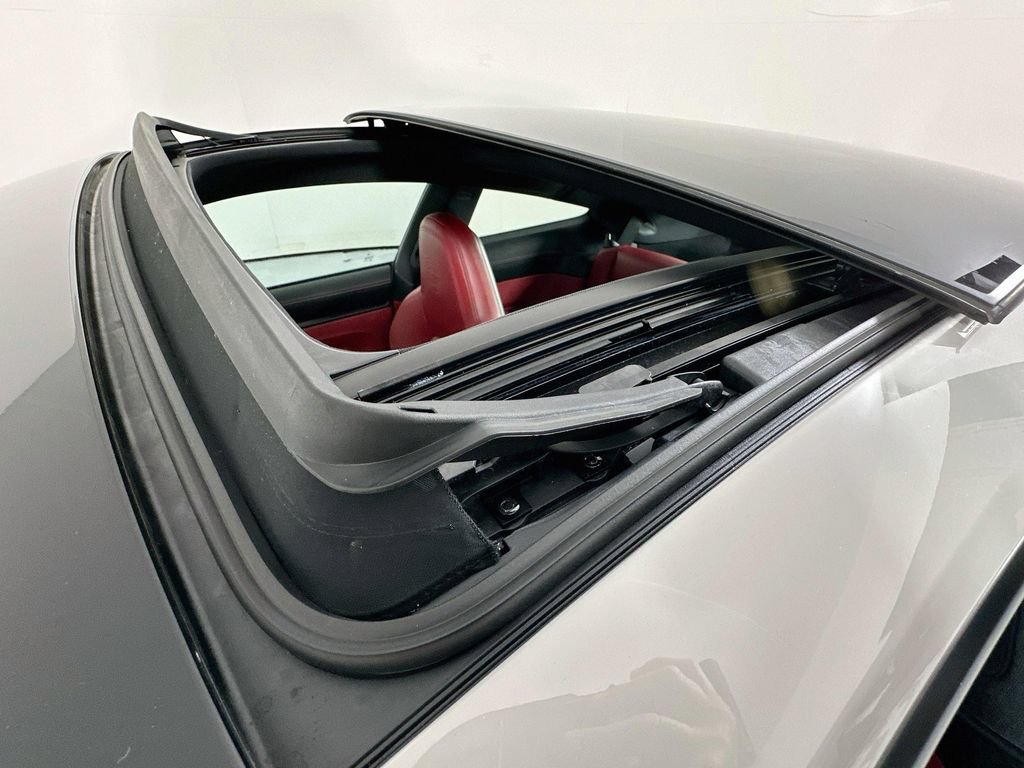 Certified 2022 Porsche 911 Carrera GTS RWD image 14