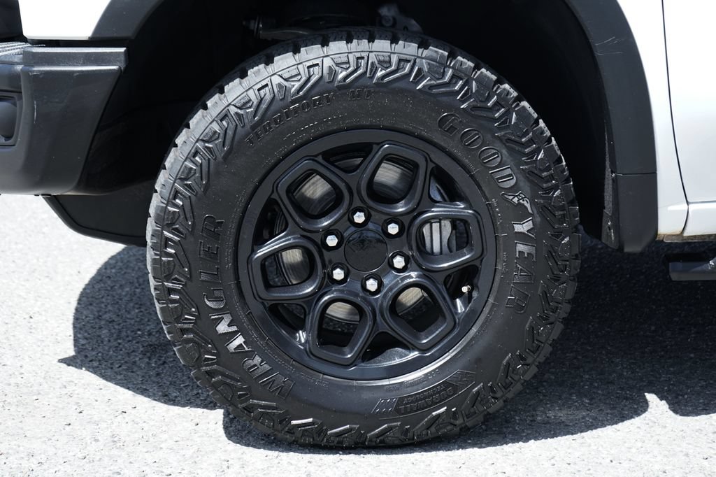 Used 2023 Chevrolet Silverado 1500 ZR2 w/ ZR2 Bison Edition AWD/4WD image 47