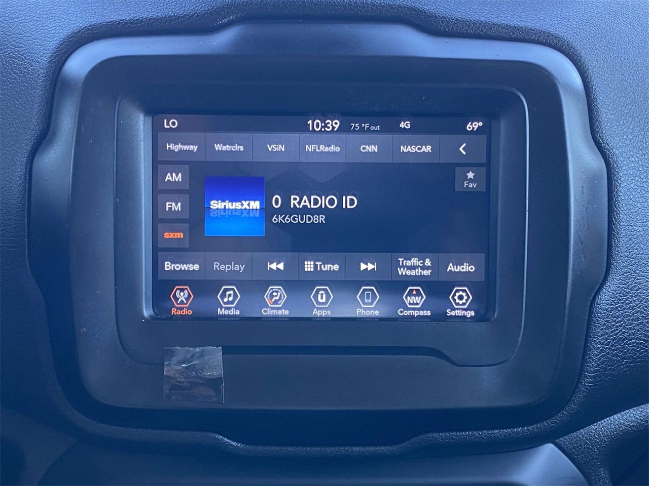 Used 2021 Jeep Renegade Latitude image 25