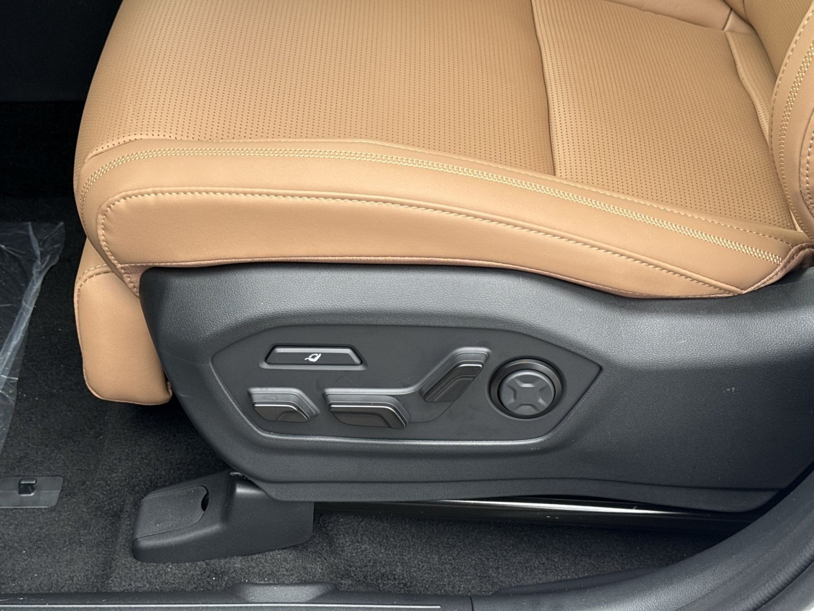 New 2026 Hyundai Santa Fe Calligraphy AWD/4WD image 14