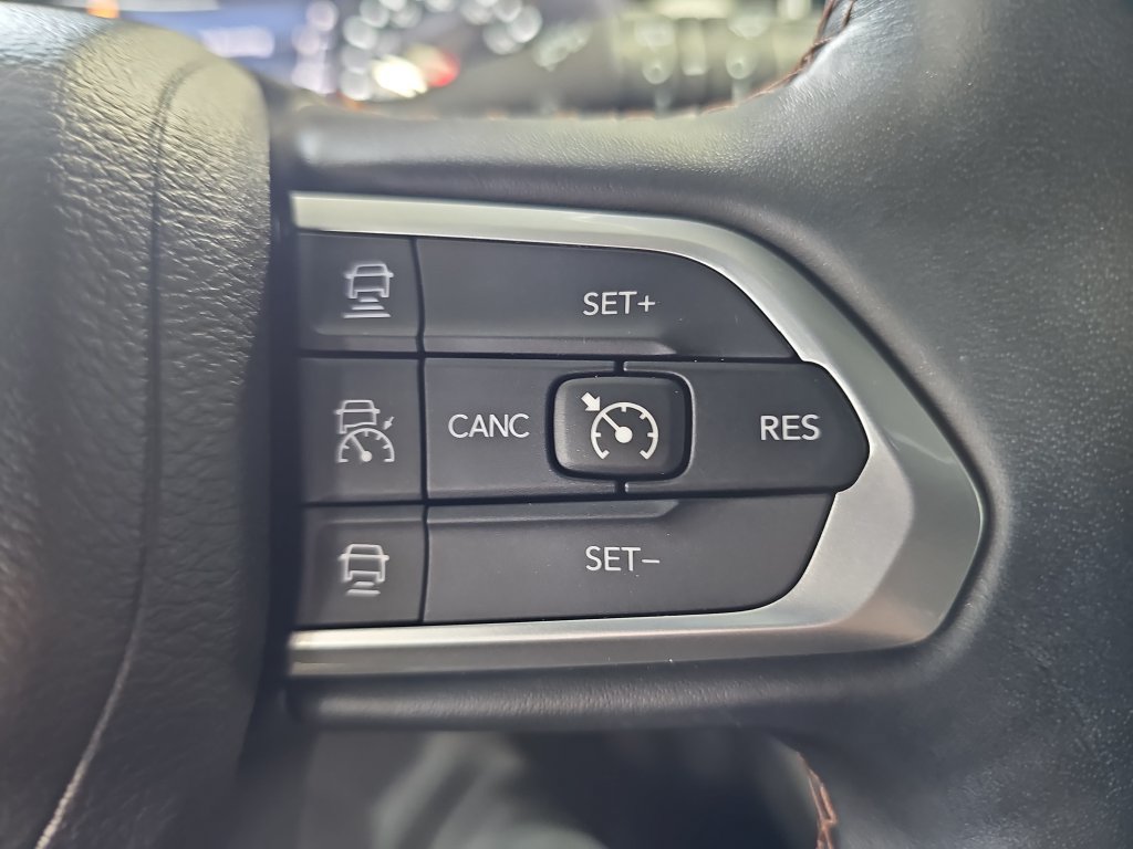 Used 2022 Jeep Compass Limited w/ Sun and Sound Group AWD/4WD image 47