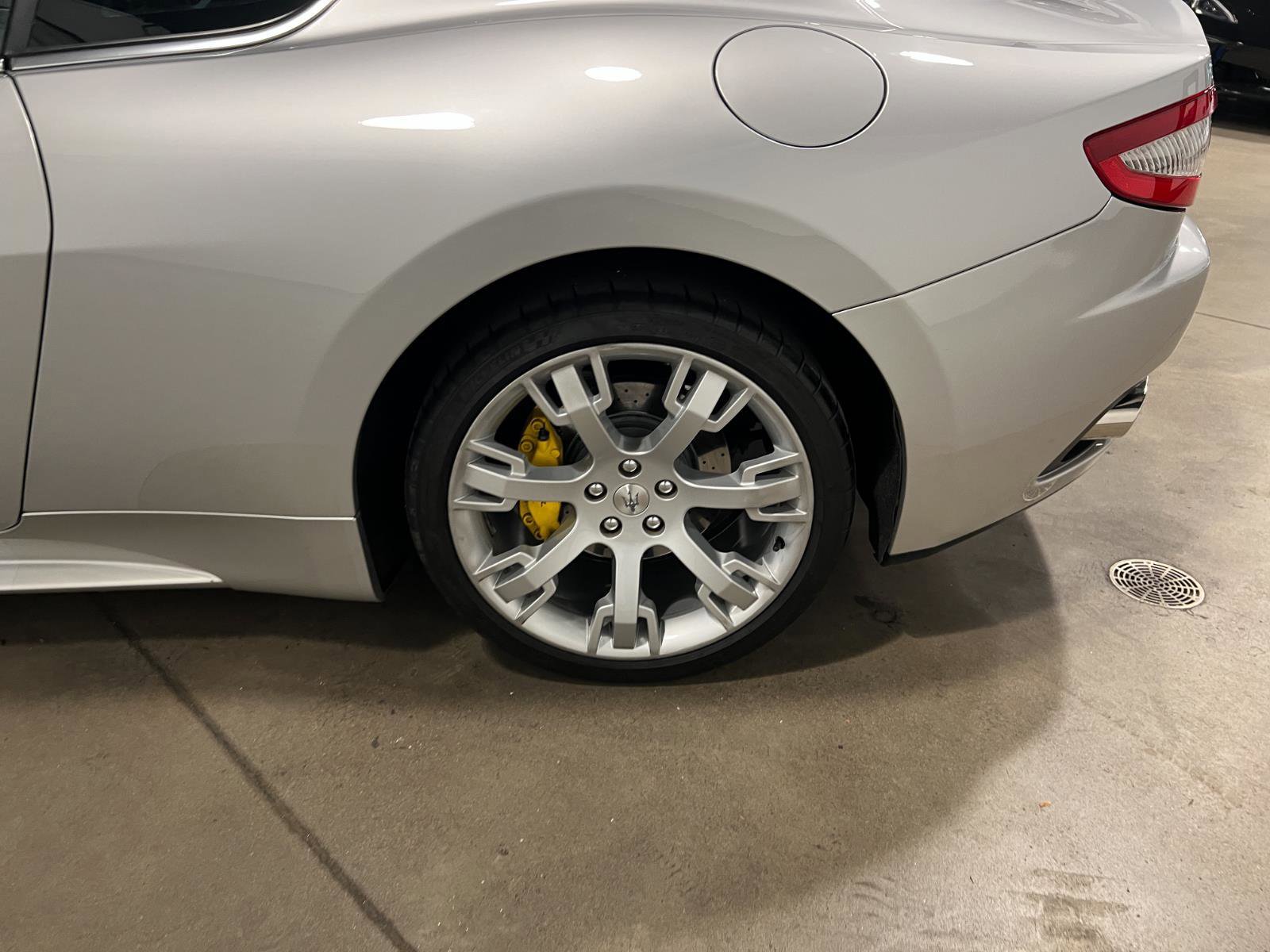 Used 2010 Maserati GranTurismo S image 34