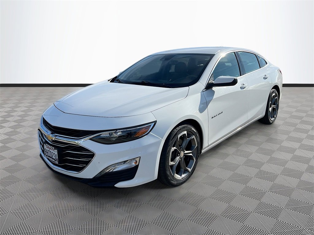 Used 2024 Chevrolet Malibu LT image 3