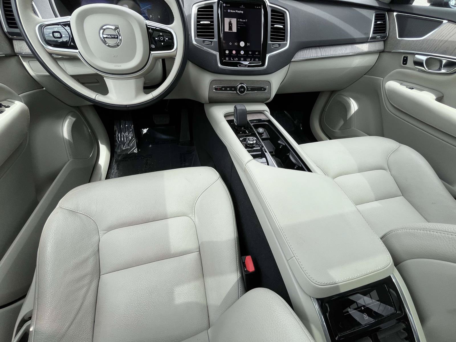 Certified 2023 Volvo XC90 B6 Core w/ Protection Package Premier AWD/4WD image 14