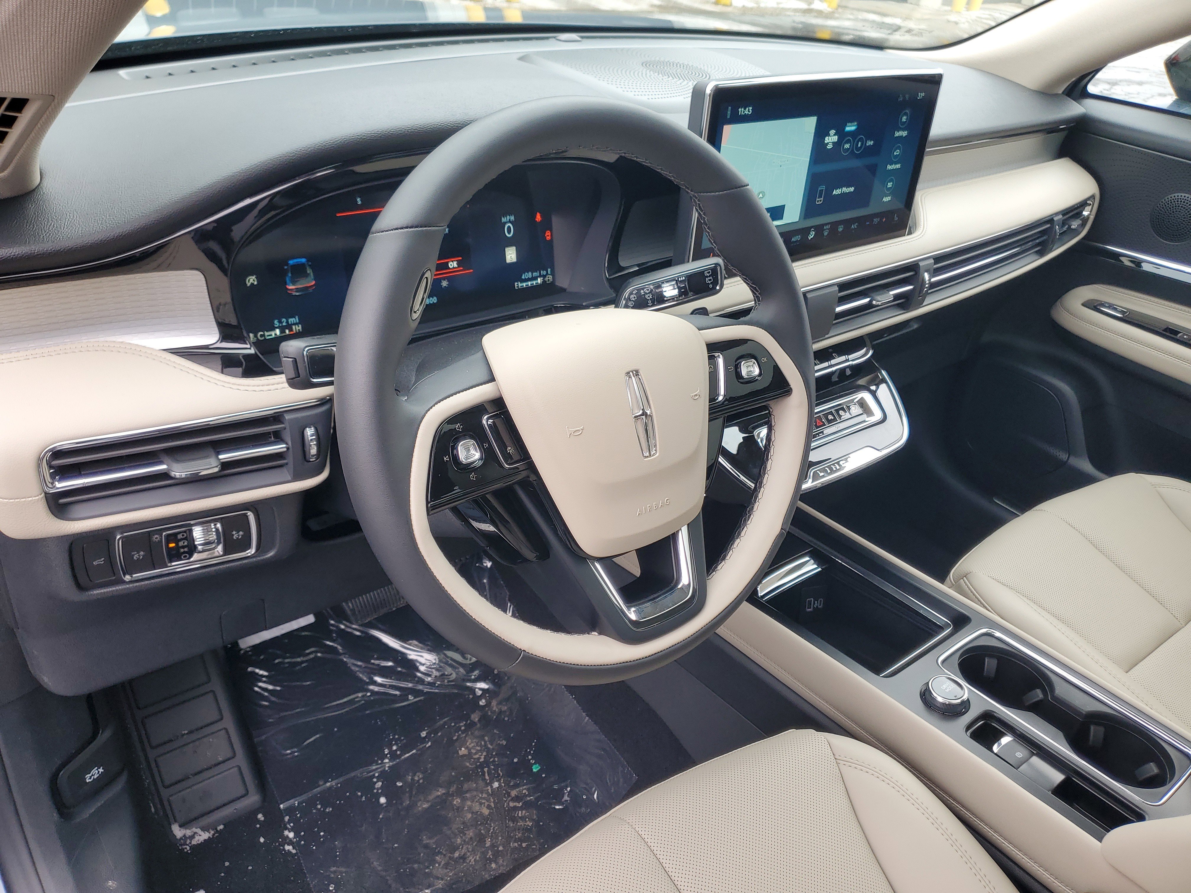 New 2026 Lincoln Corsair Premiere image 13