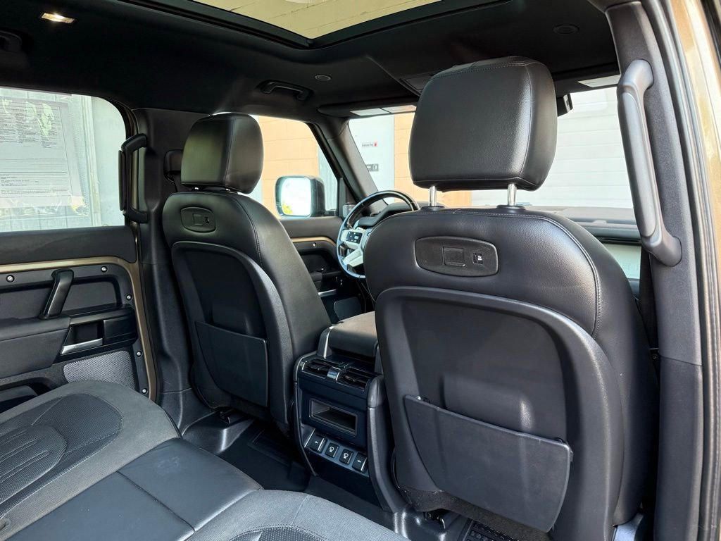 Used 2021 Land Rover Defender 110 S image 15