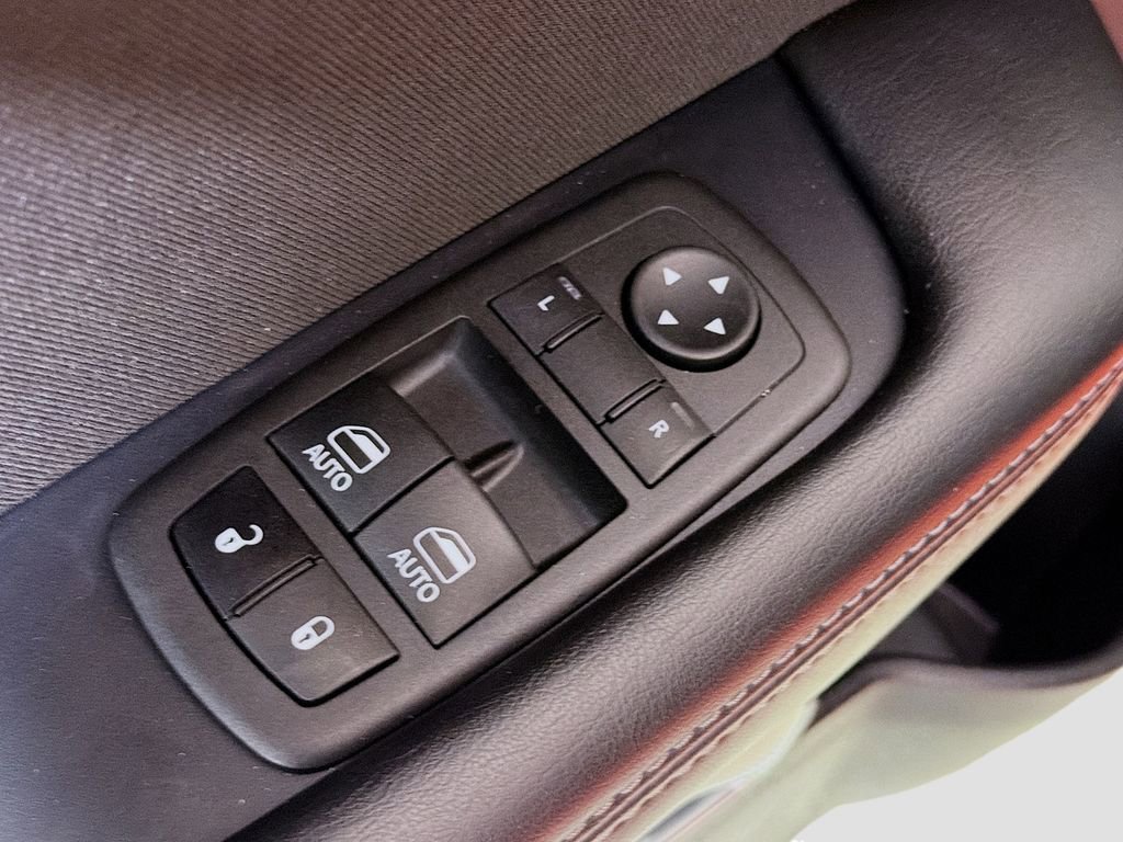 Used 2023 Dodge Challenger SXT w/ Blacktop Package image 20