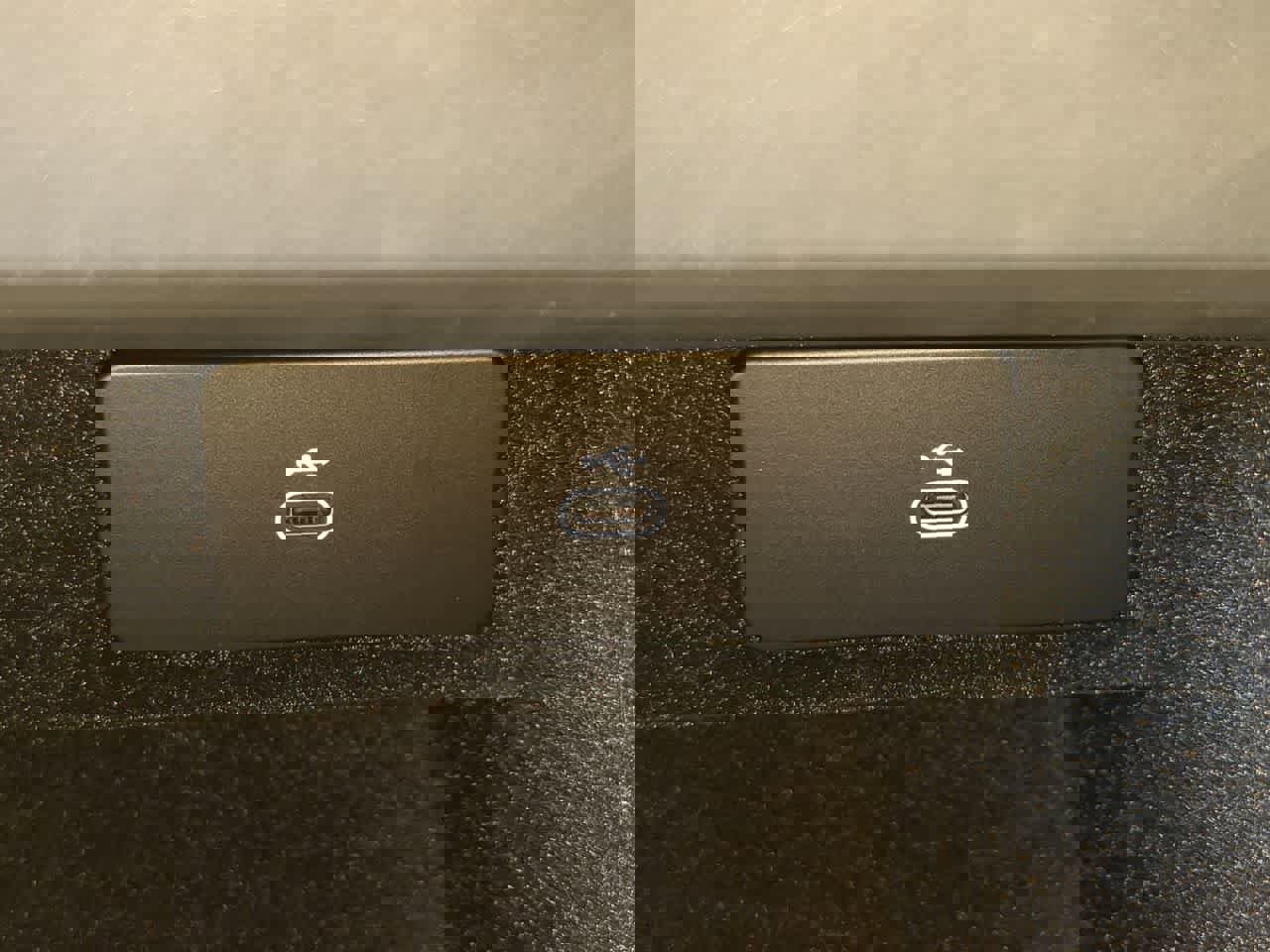 Used 2025 Land Rover Range Rover Sport Dynamic SE image 34