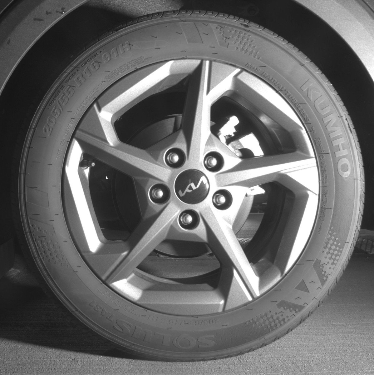 Used 2025 Kia K4 LXS image 14