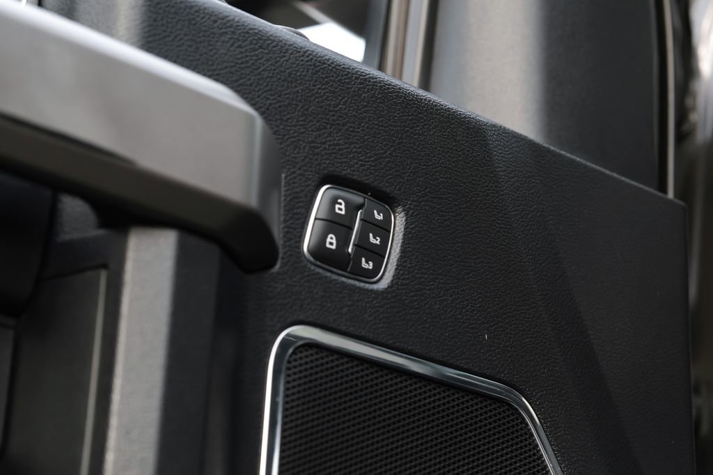 Used 2021 Ford F250 Platinum w/ FX4 Off-Road Package image 53