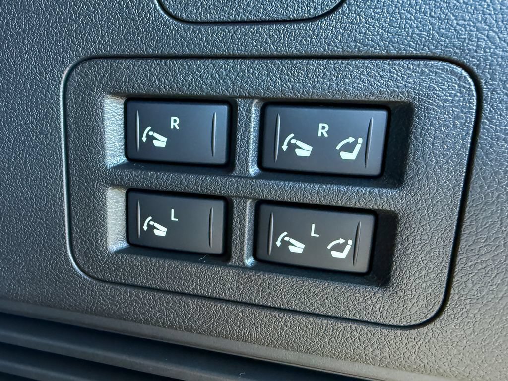 New 2026 Nissan Armada Platinum AWD/4WD image 32