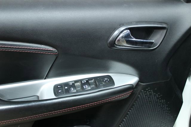 Used 2017 Dodge Journey GT w/ Driver Convenience Group FWD image 17