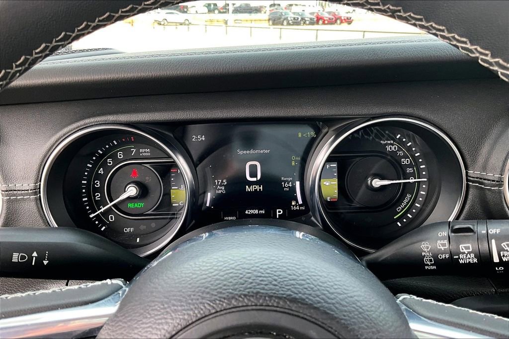 Used 2023 Jeep Wrangler Unlimited Sahara image 22