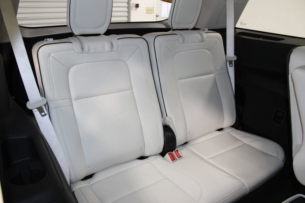 Used 2022 Lincoln Aviator Black Label w/ Dynamic Handling Package image 33