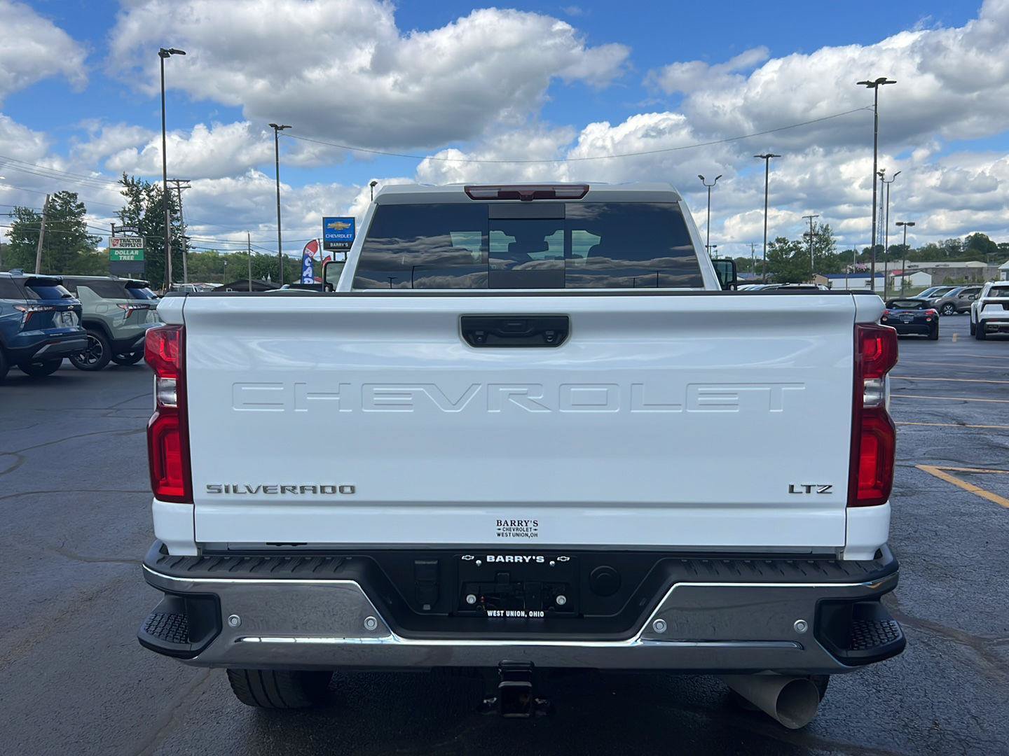 Used 2024 Chevrolet Silverado 2500 LTZ w/ LTZ Plus Package AWD/4WD image 8