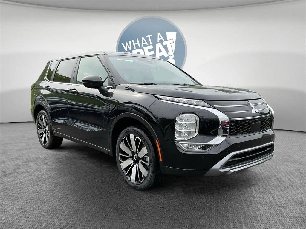 New 2025 Mitsubishi Outlander SE