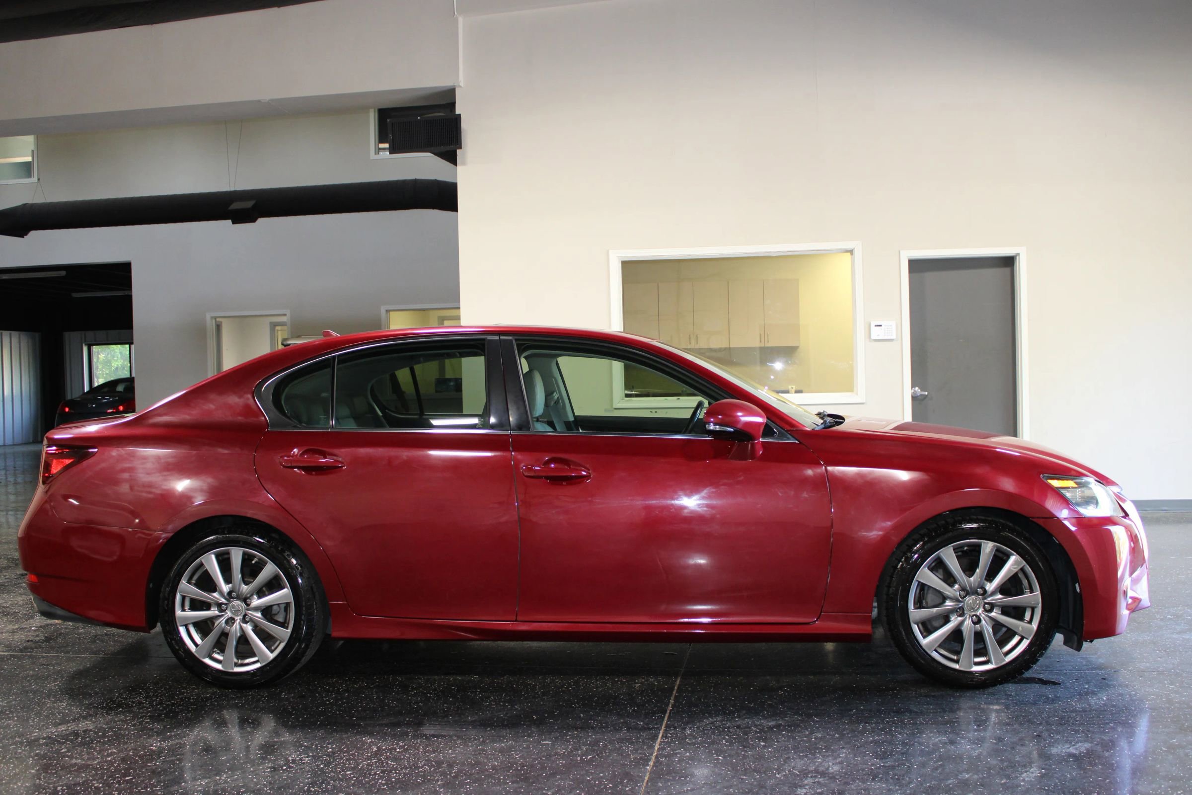 Used 2013 Lexus GS 350 w/ Premium Pkg image 2