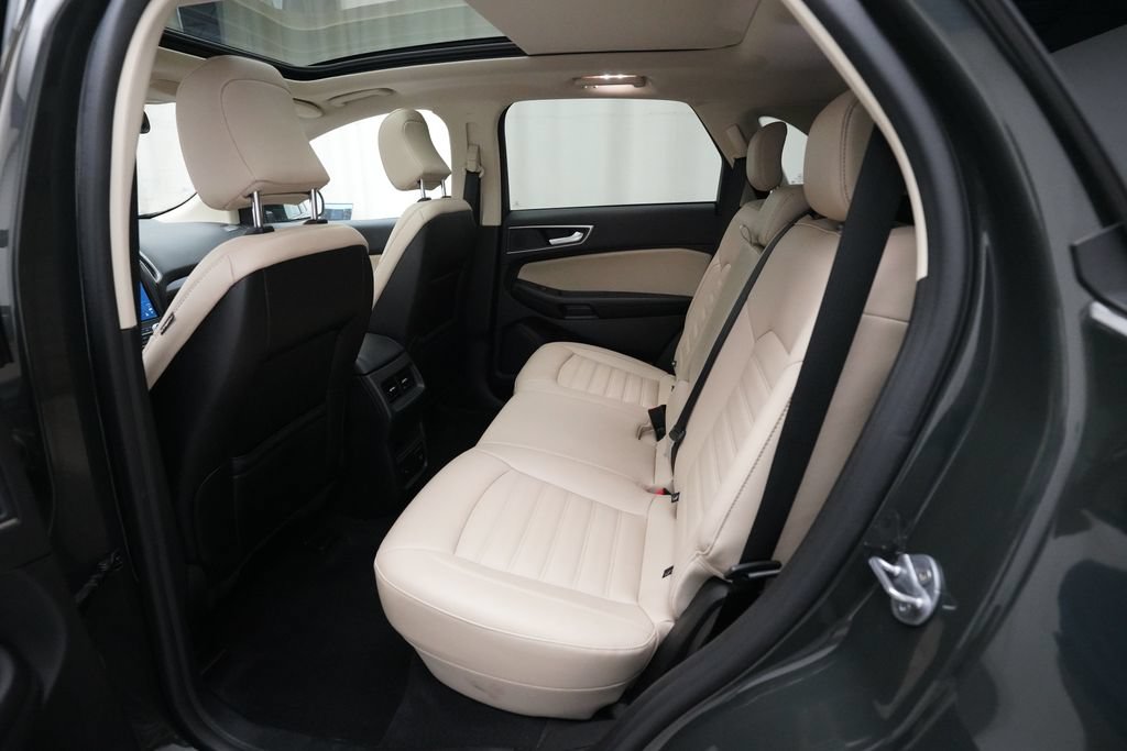 Used 2024 Ford Edge SEL w/ Convenience Package AWD/4WD image 16