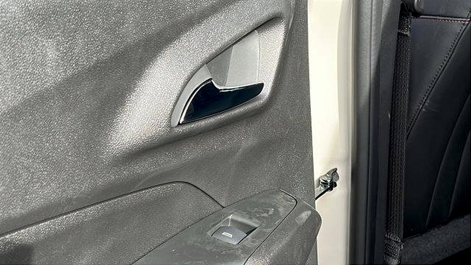 New 2026 Chevrolet Trax RS w/ Driver Confidence Package image 12