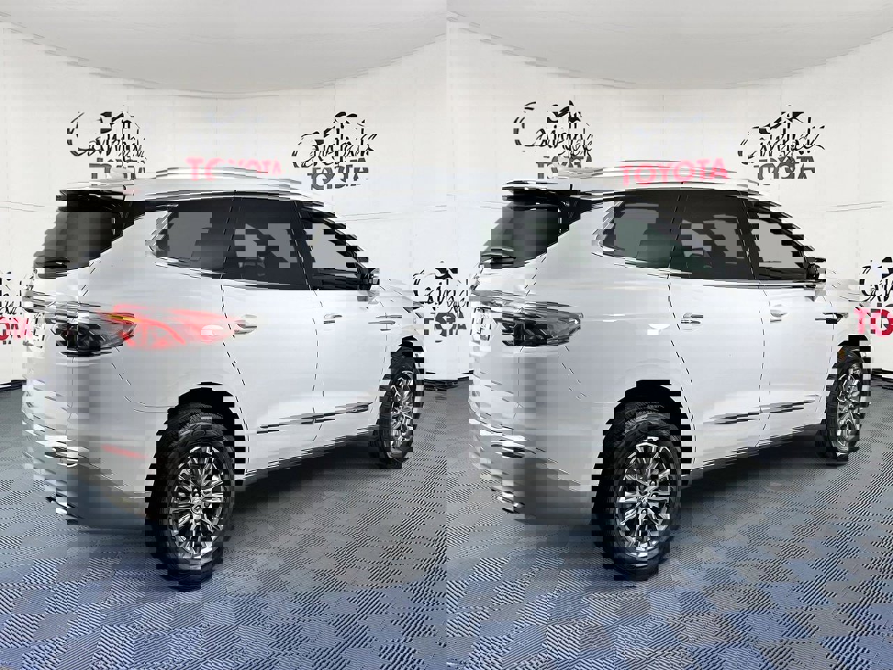 Used 2024 Buick Enclave Premium image 7