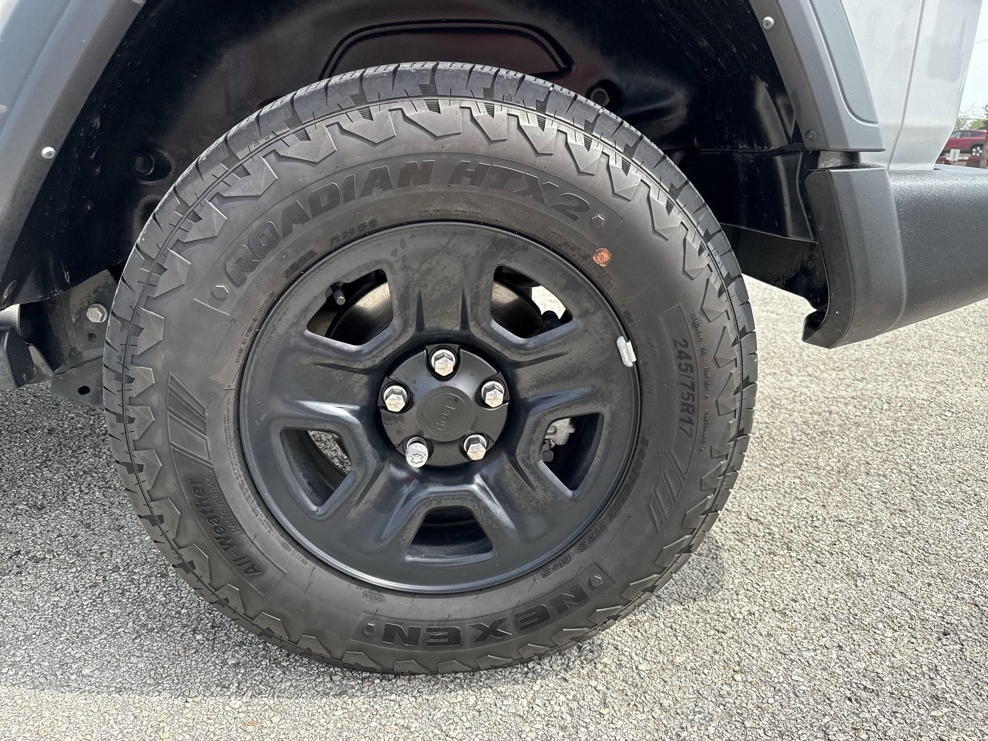 Used 2024 Jeep Wrangler Sport AWD/4WD image 18