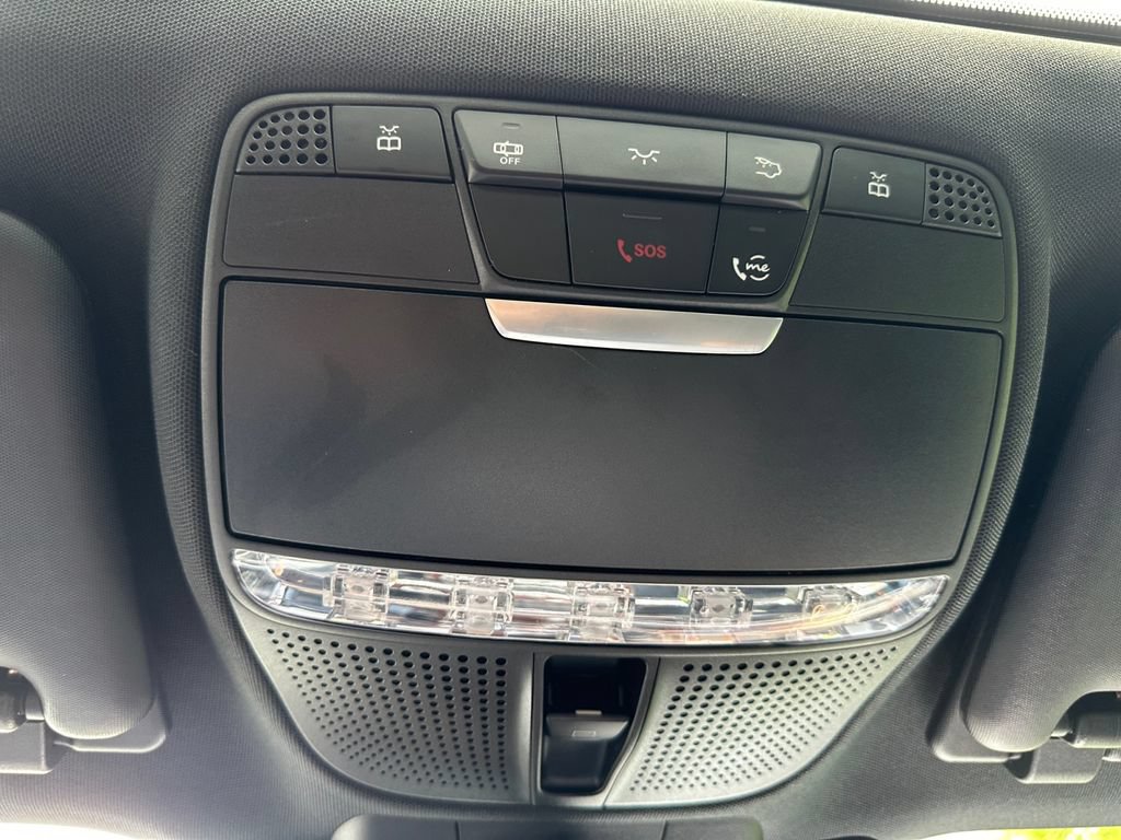 Used 2019 Mercedes-Benz E 300 4MATIC image 23