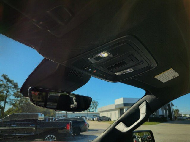 Used 2023 GMC Sierra 1500 AT4 w/ Technology Package image 23