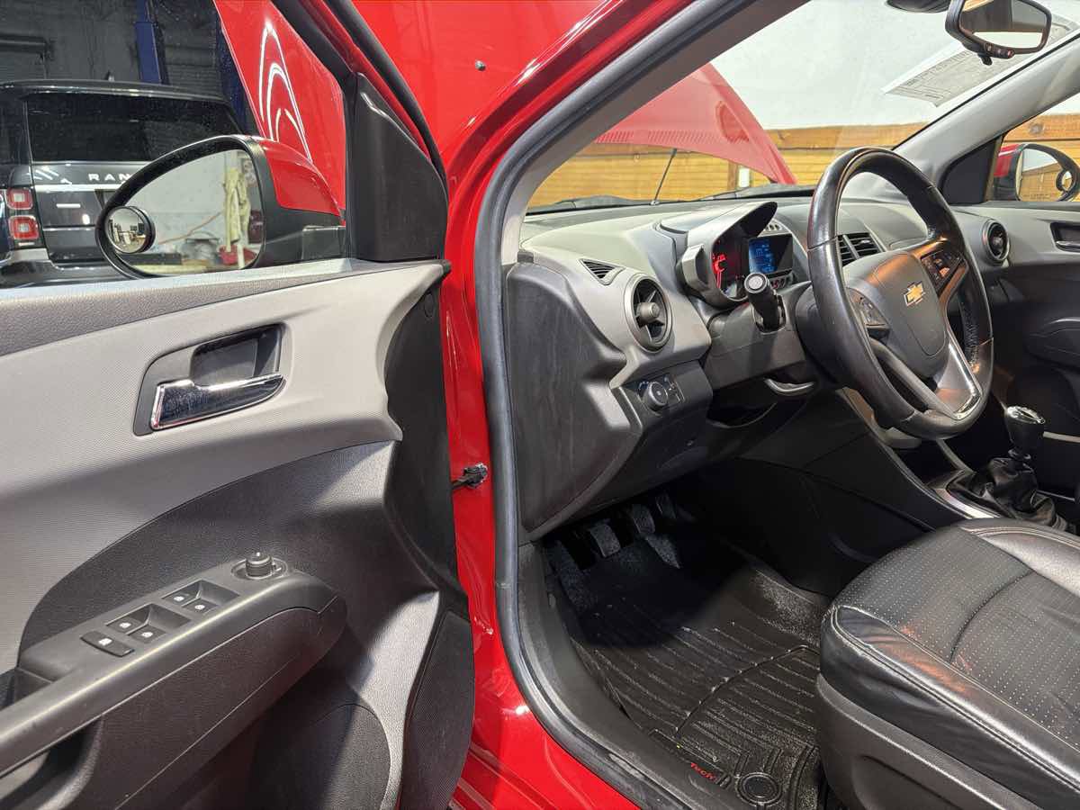 Used 2012 Chevrolet Sonic LTZ image 15